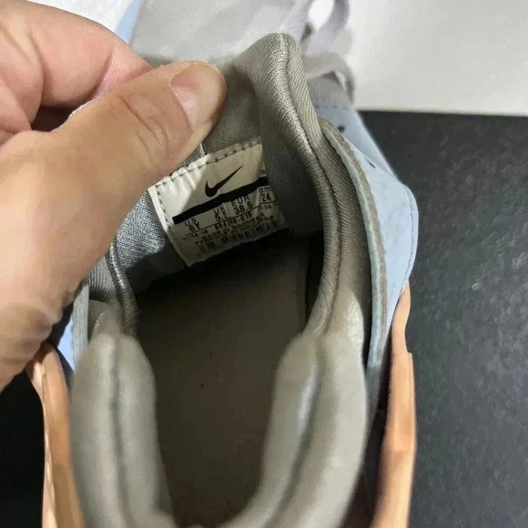 Nike Air Huarache Run (GS) Girl's Running Shoes Size 6Y Wolf Gray Pink Blue - Picture 8 of 8